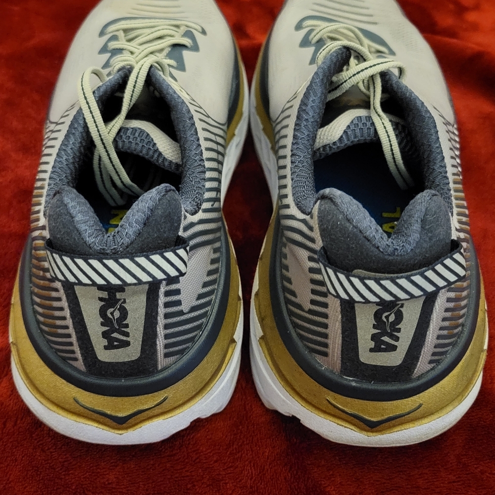 Men's Bondi 5 Neutral Running Shoe, Size 10 1/2